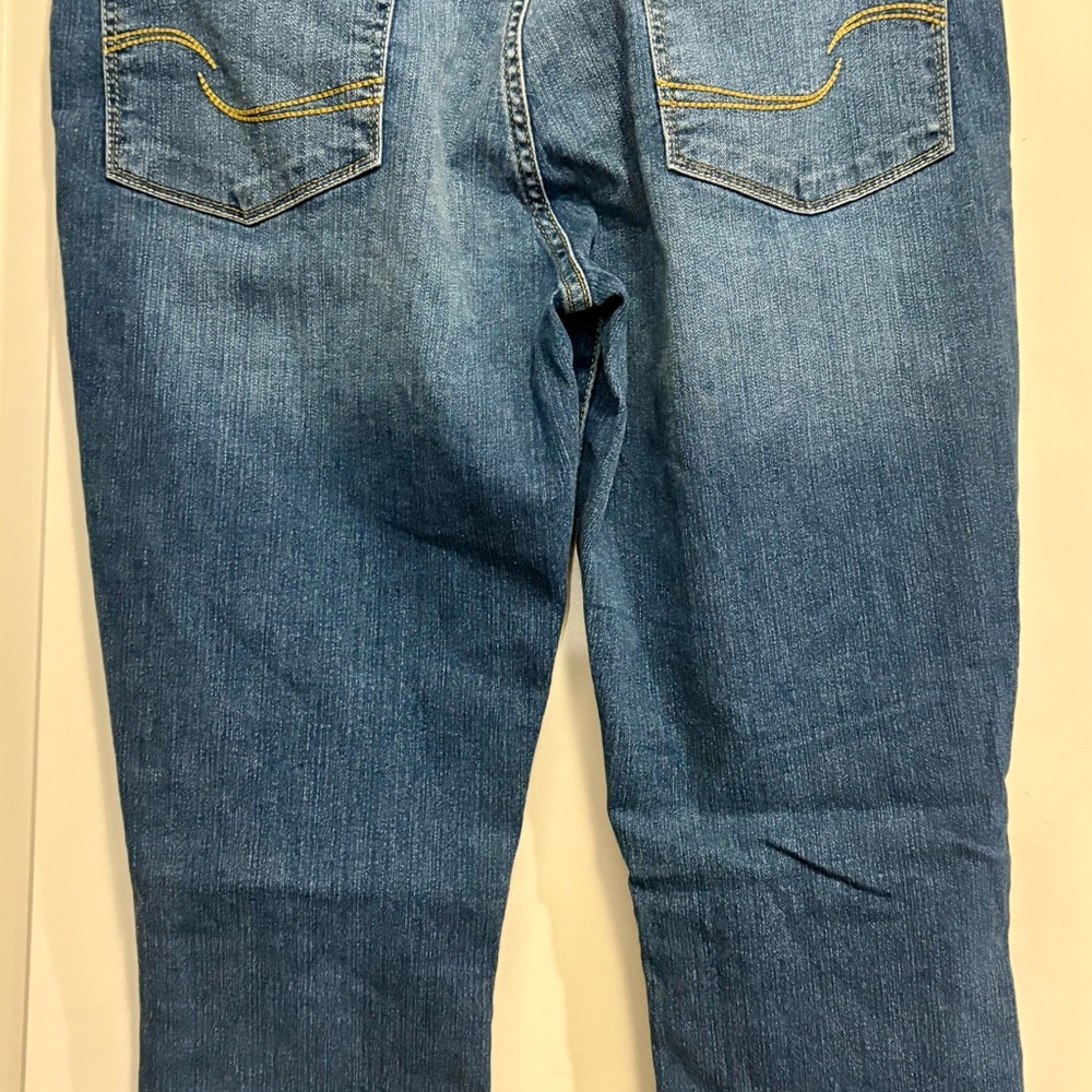 Signature by Levi Strauss Blue Capris - Picture 2 of 3
